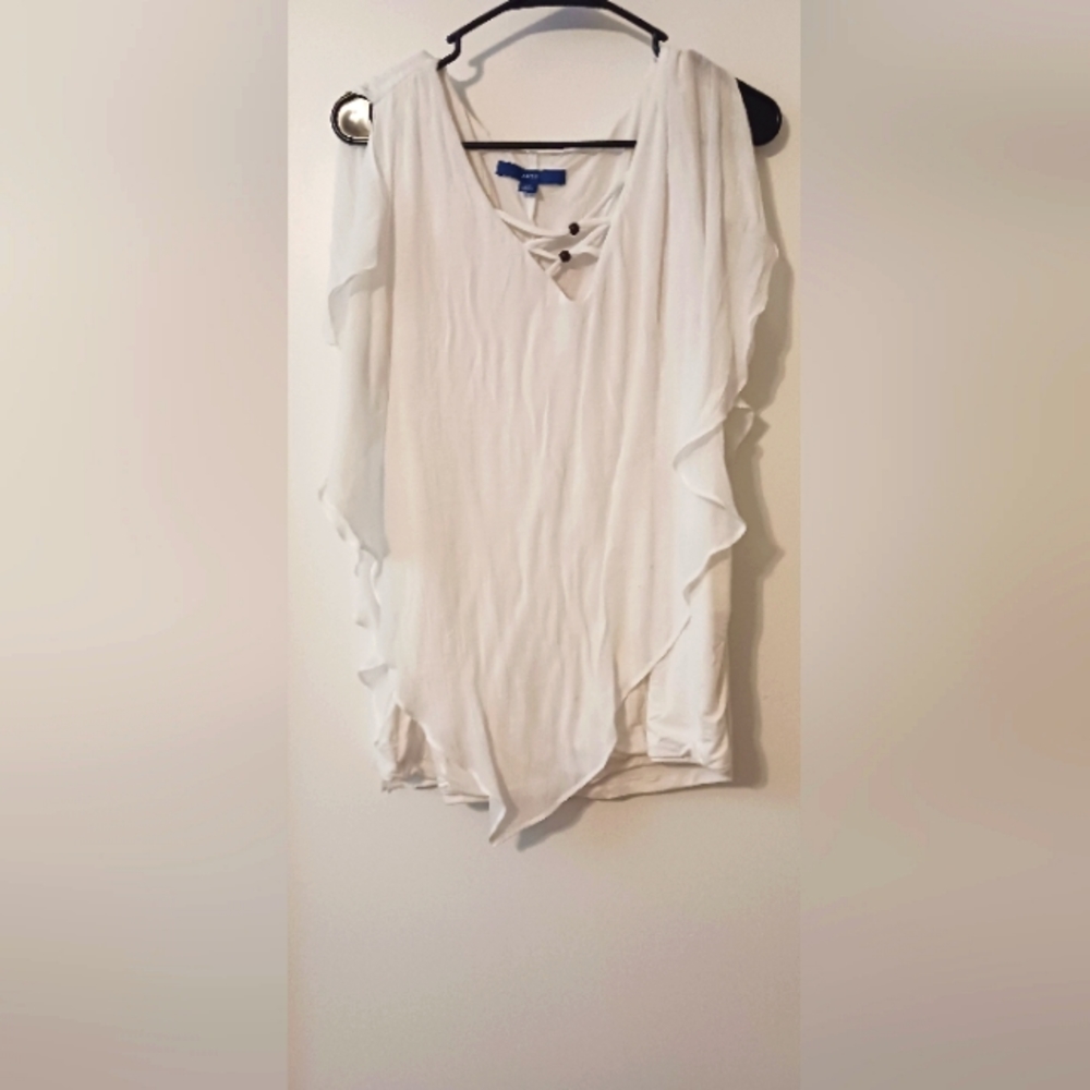 White sleeveless tank/blouse